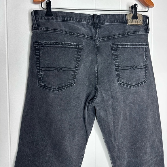 Lucky Brand Triumph Motorcycles 361 Vintage Straight Jeans - Picture 8 of 9